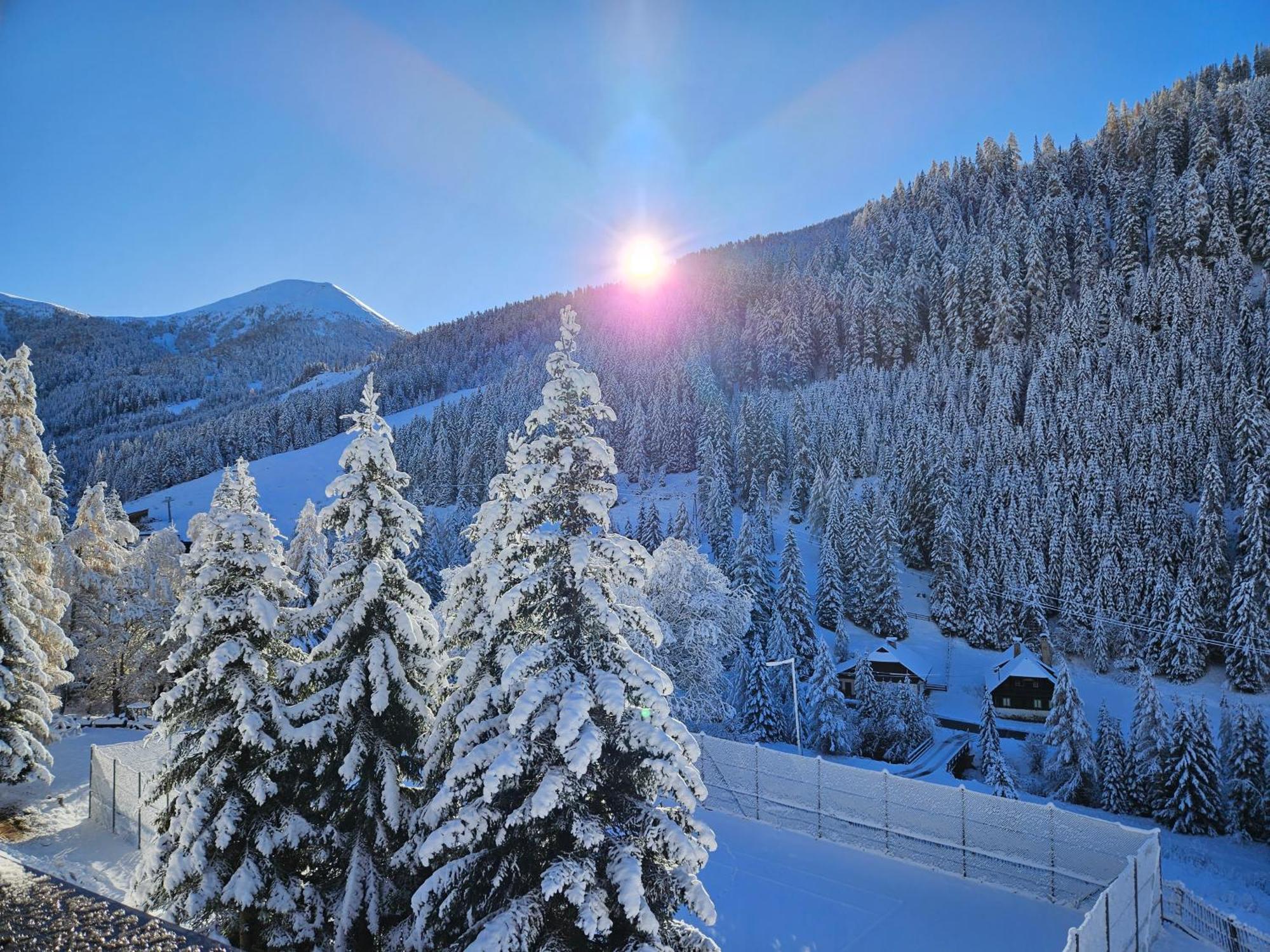 Kinder- Und Familienhotel Nockalm Innerkrems Εξωτερικό φωτογραφία