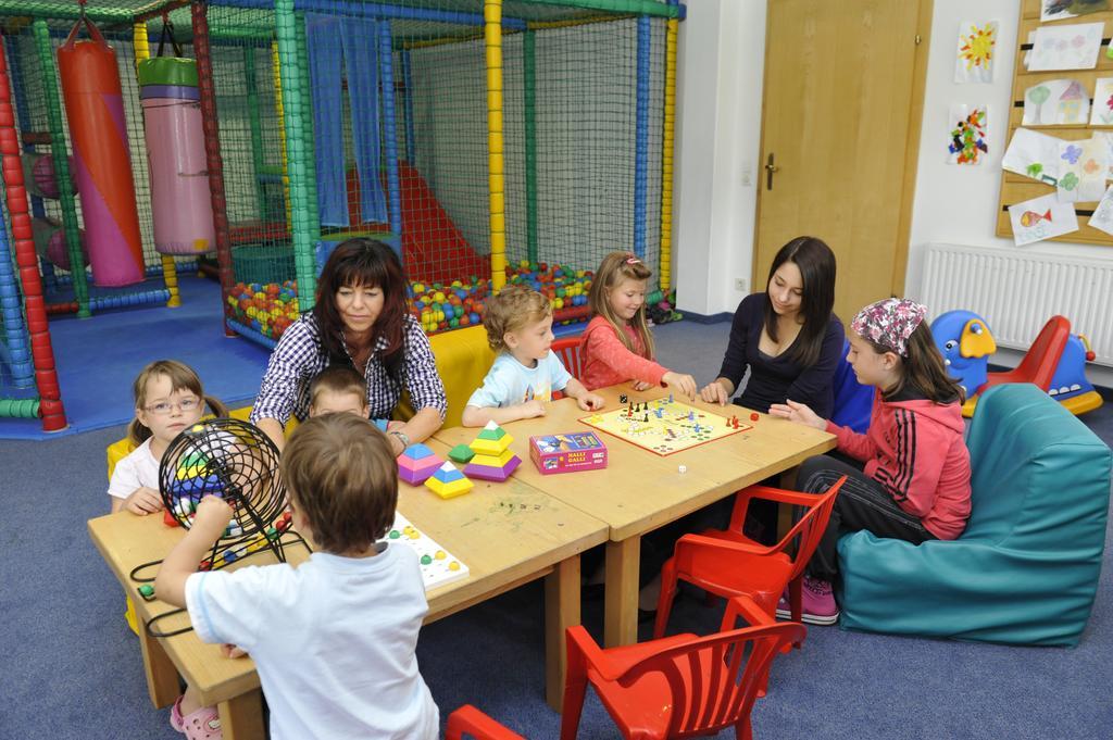 Kinder- Und Familienhotel Nockalm Innerkrems Εξωτερικό φωτογραφία