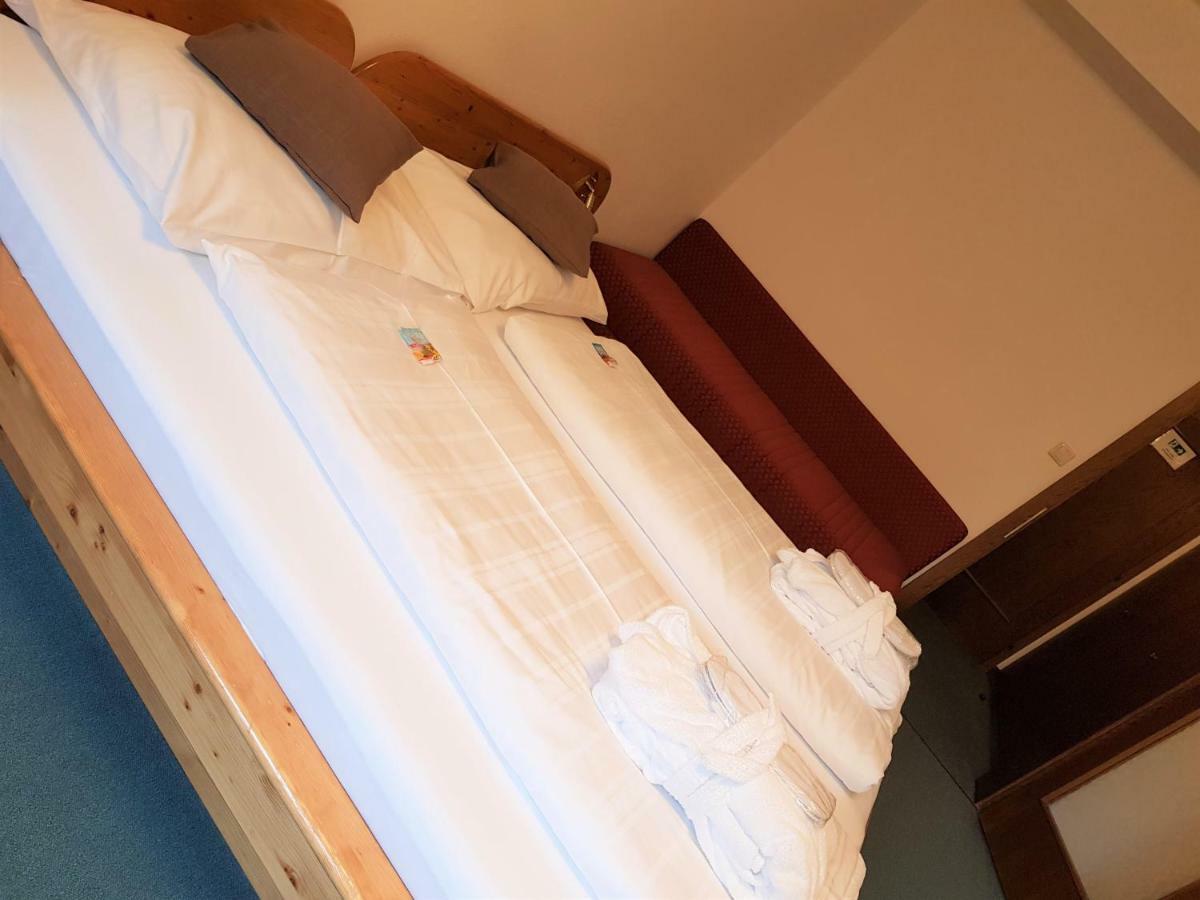 Kinder- Und Familienhotel Nockalm Innerkrems Εξωτερικό φωτογραφία