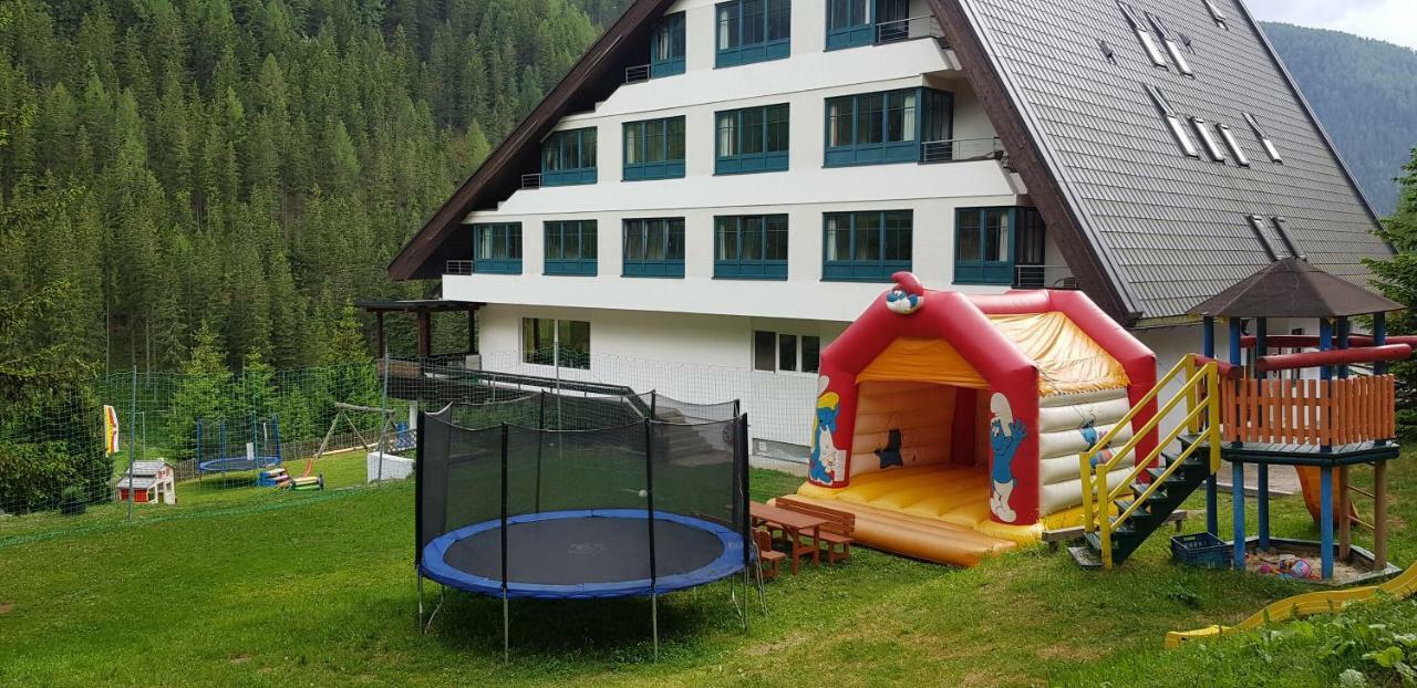 Kinder- Und Familienhotel Nockalm Innerkrems Εξωτερικό φωτογραφία
